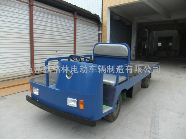 單邊敞篷式電動(dòng)搬運(yùn)車(chē).jpg 單邊敞篷式電動(dòng)搬運(yùn)車(chē).jpg